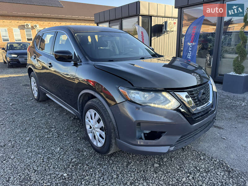 Внедорожник / Кроссовер Nissan Rogue 2017 в Луцке