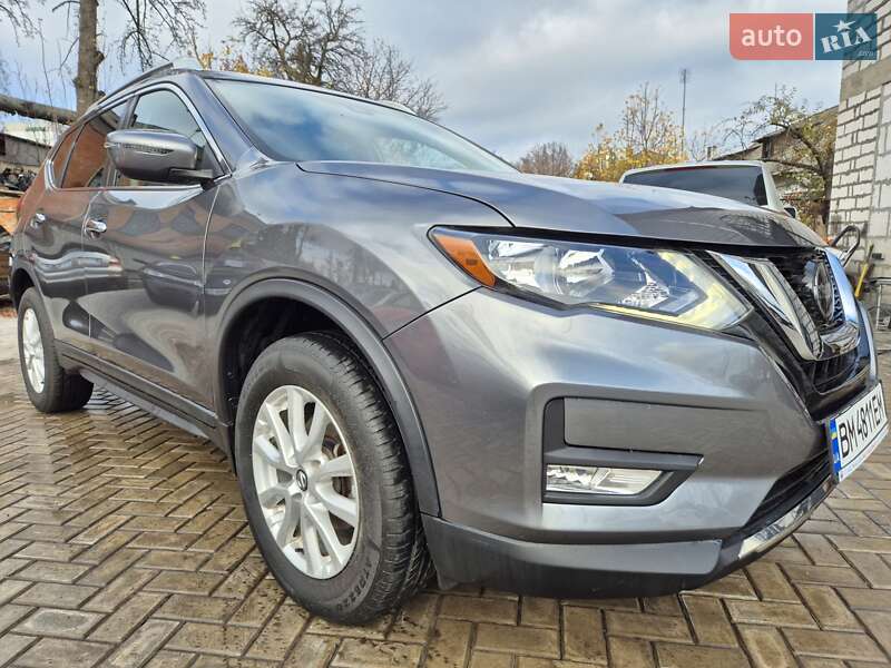Позашляховик / Кросовер Nissan Rogue 2020 в Сумах