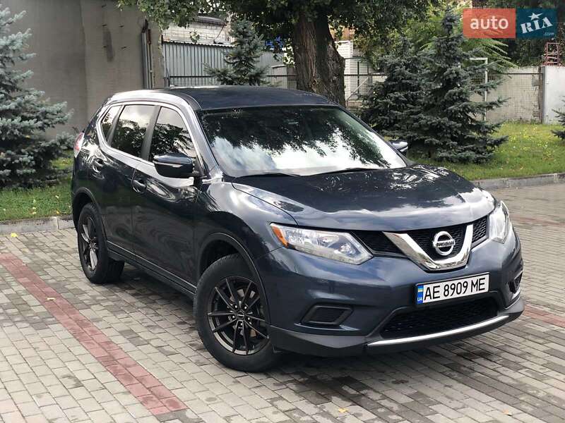 Внедорожник / Кроссовер Nissan Rogue 2016 в Днепре