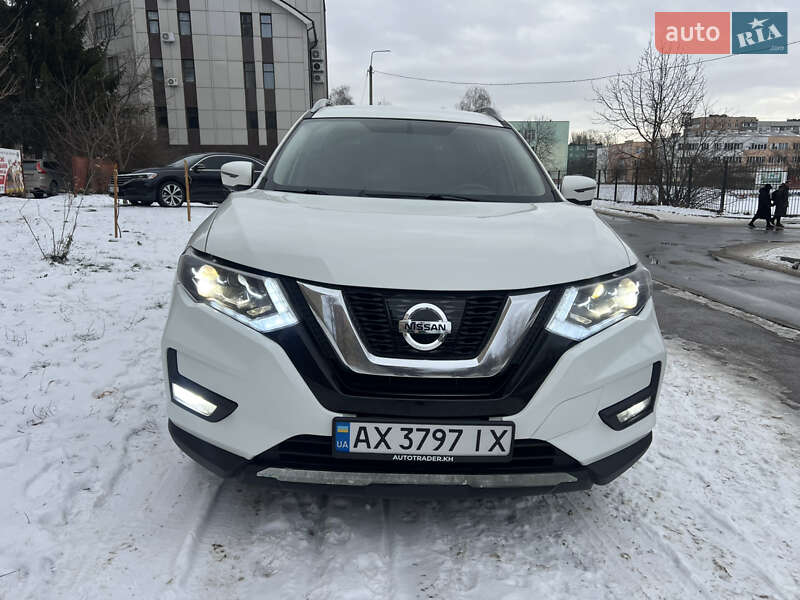 Внедорожник / Кроссовер Nissan Rogue 2016 в Виннице