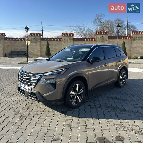 Внедорожник / Кроссовер Nissan Rogue 2024 в Киеве