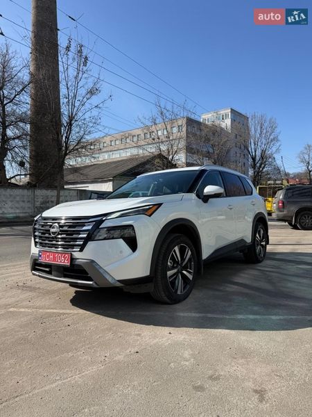 Внедорожник / Кроссовер Nissan Rogue 2024 в Киеве