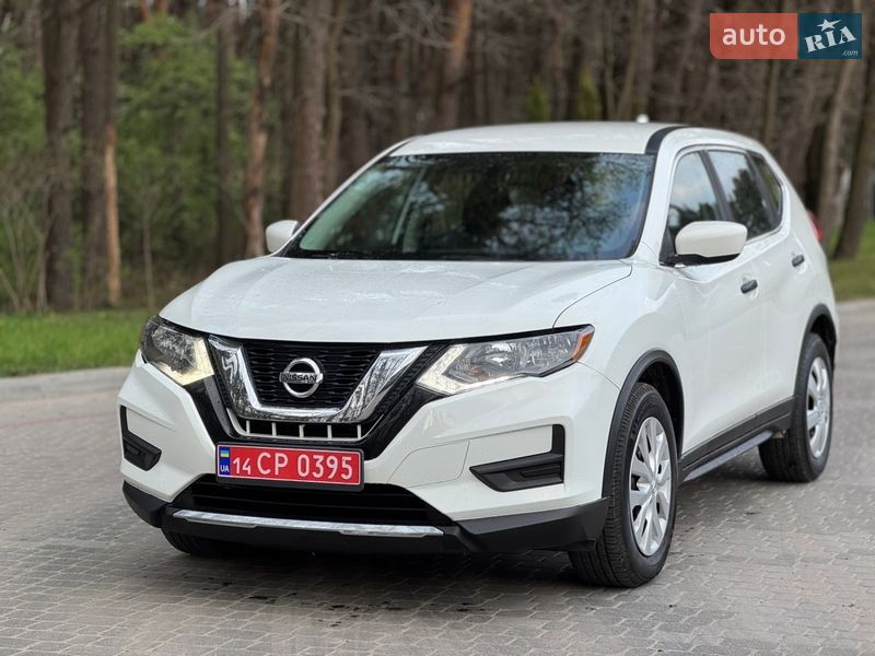 Внедорожник / Кроссовер Nissan Rogue 2017 в Львове