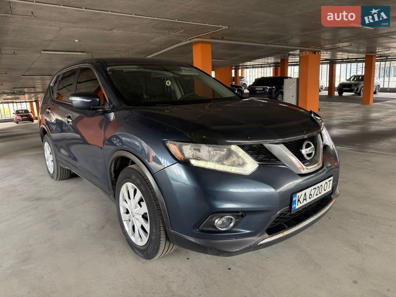 Внедорожник / Кроссовер Nissan Rogue 2015 в Киеве