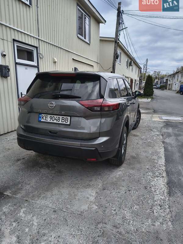 Внедорожник / Кроссовер Nissan Rogue 2024 в Днепре