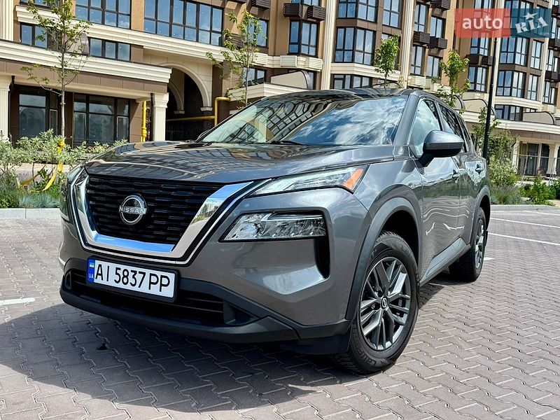 Внедорожник / Кроссовер Nissan Rogue 2020 в Киеве
