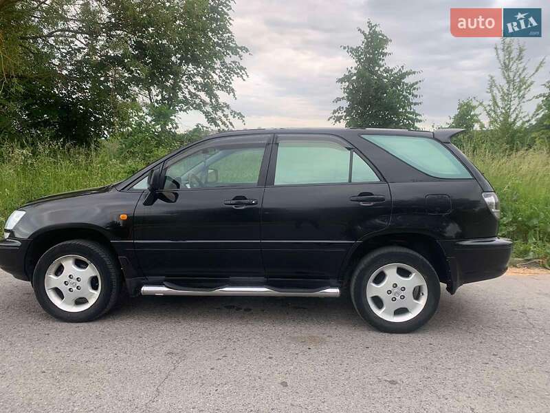 Внедорожник / Кроссовер Lexus RX 2002 в Львове