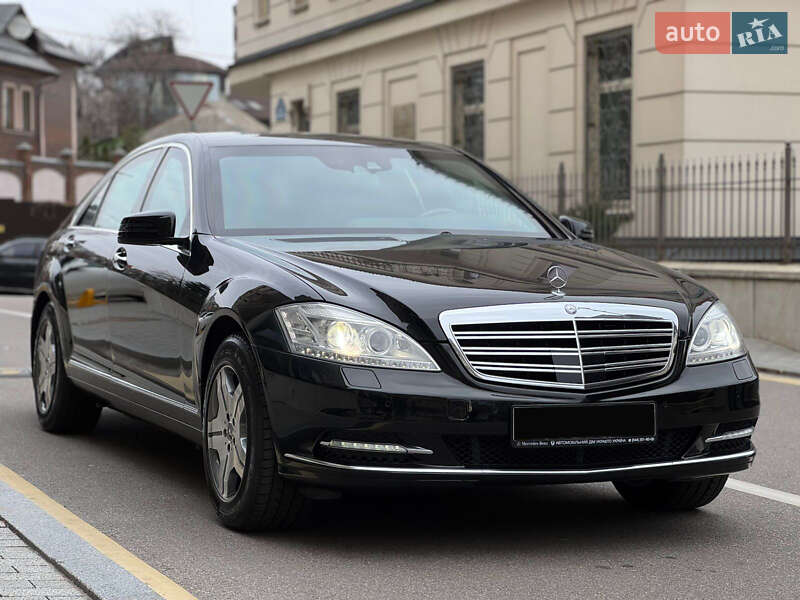 Седан Mercedes-Benz S-Class 2010 в Києві