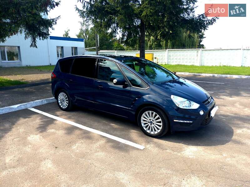 Минивэн Ford S-Max 2014 в Луцке
