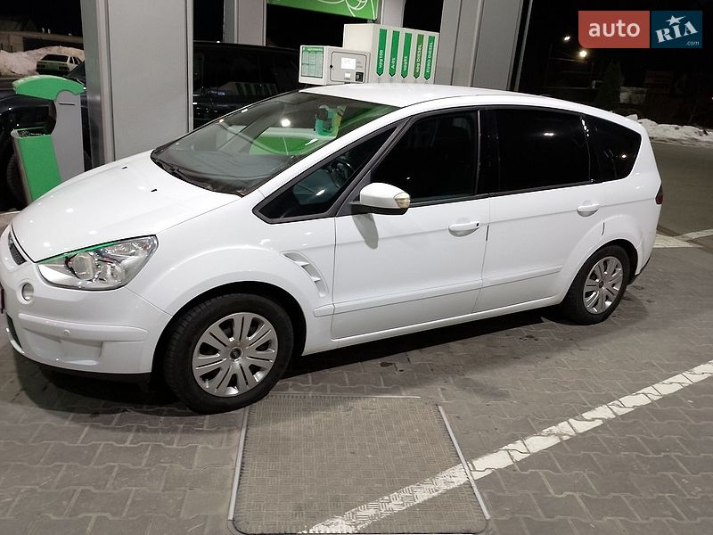 Минивэн Ford S-Max 2009 в Первомайске