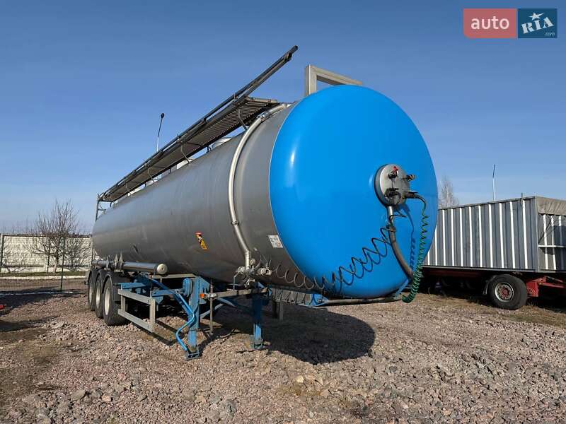 Цистерна Maisonneuv S338FG 2003 в Києві Цистерна Maisonneuv S338FG 2003 в Києві