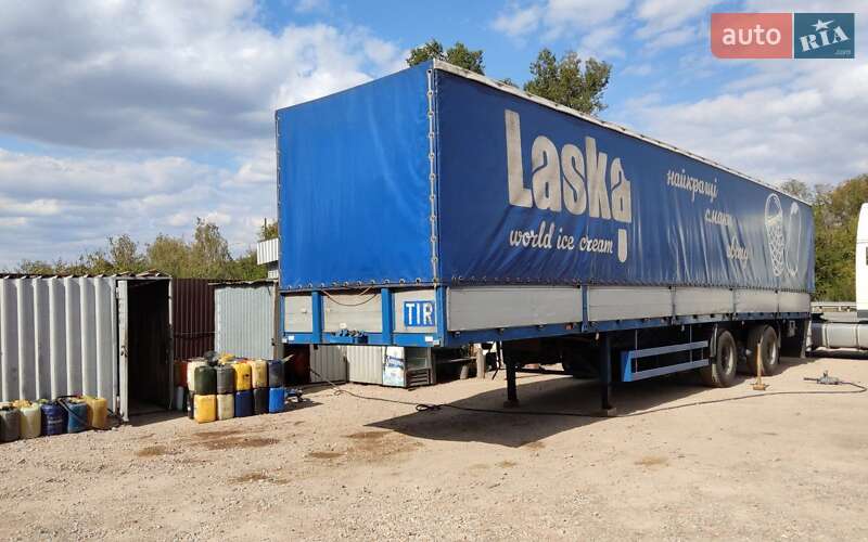 Тентований борт (штора) - напівпричіп Piacenza S33 1993 в Дніпрі Тентований борт (штора) - напівпричіп Piacenza S33 1993 в Дніпрі