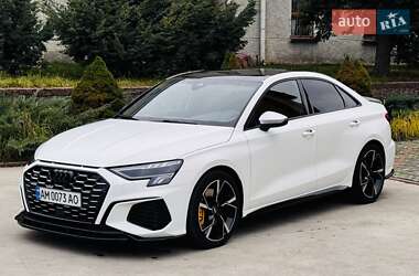 Седан Audi S3 2021 в Коростене