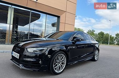 Седан Audi S3 2016 в Дніпрі