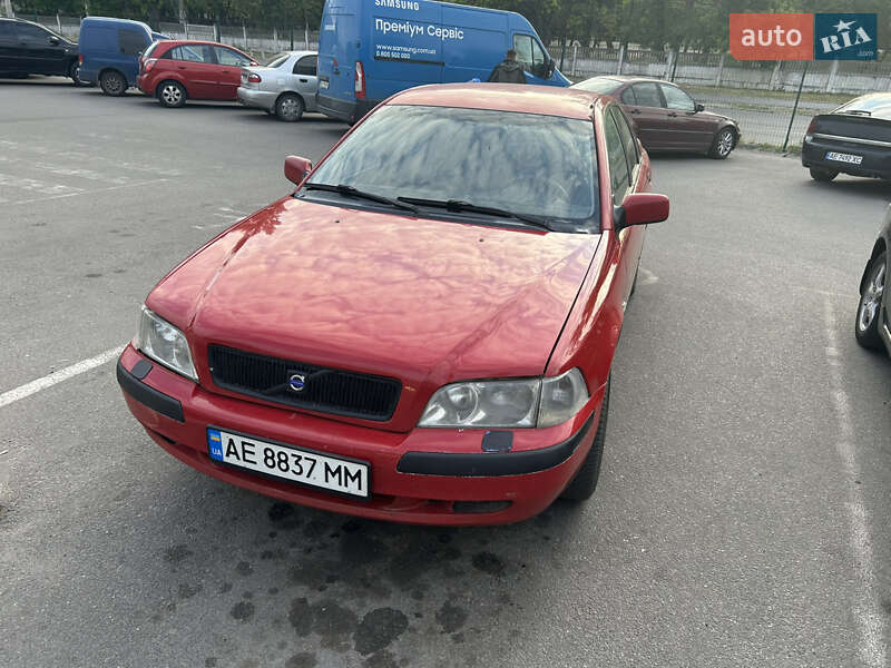 Седан Volvo S40 2003 в Днепре
