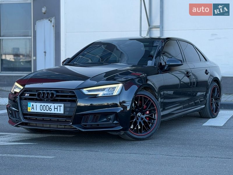 Седан Audi S4 2017 в Киеве