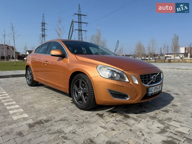 Седан Volvo S60 2010 в Ирпене
