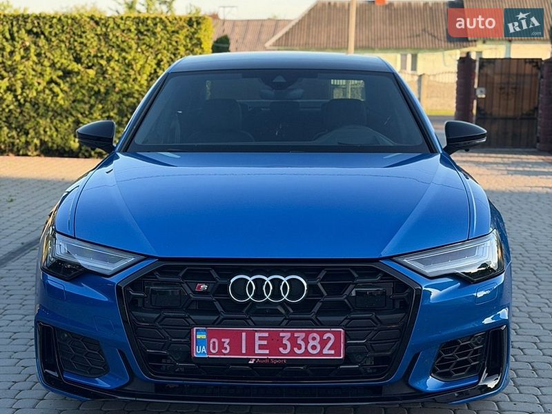 Седан Audi S6 2024 в Львове
