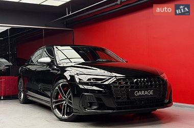 Седан Audi S8 2026 в Киеве