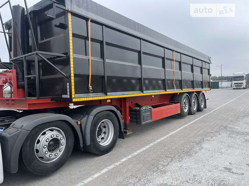 Зерновоз - полуприцеп Krone SAF 2007 в Ровно Зерновоз - полуприцеп Krone SAF 2007 в Ровно