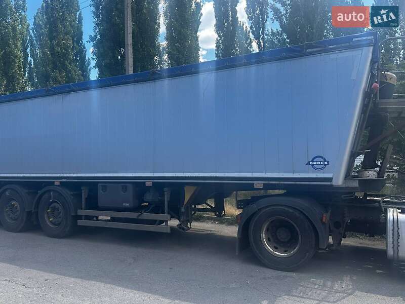 Зерновоз - полуприцеп Bodex SAF 2017 в Киеве