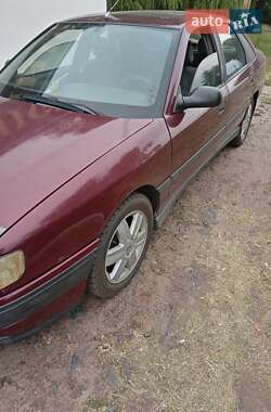 Лифтбек Renault Safrane 1994 в Ичне