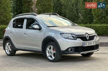 Внедорожник / Кроссовер Renault Sandero StepWay 2013 в Нетешине