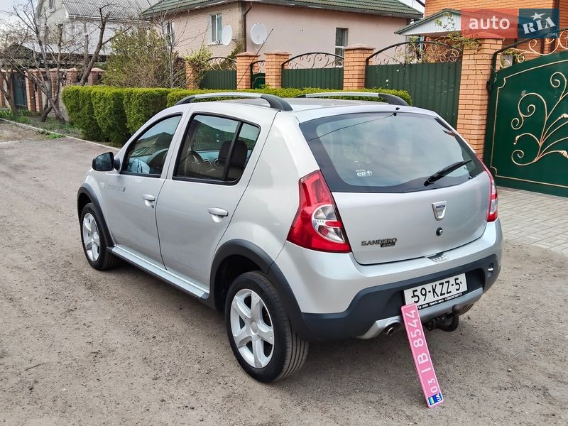 Позашляховик / Кросовер Dacia Sandero StepWay 2010 в Чернігові