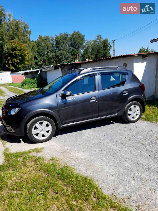 Хэтчбек Renault Sandero 2021 в Звягеле