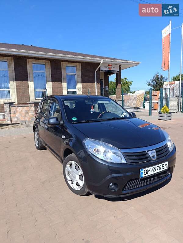 Хэтчбек Dacia Sandero 2009 в Сумах