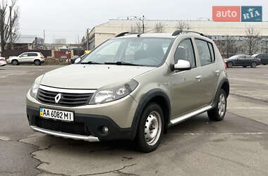 Хетчбек Renault Sandero 2012 в Києві