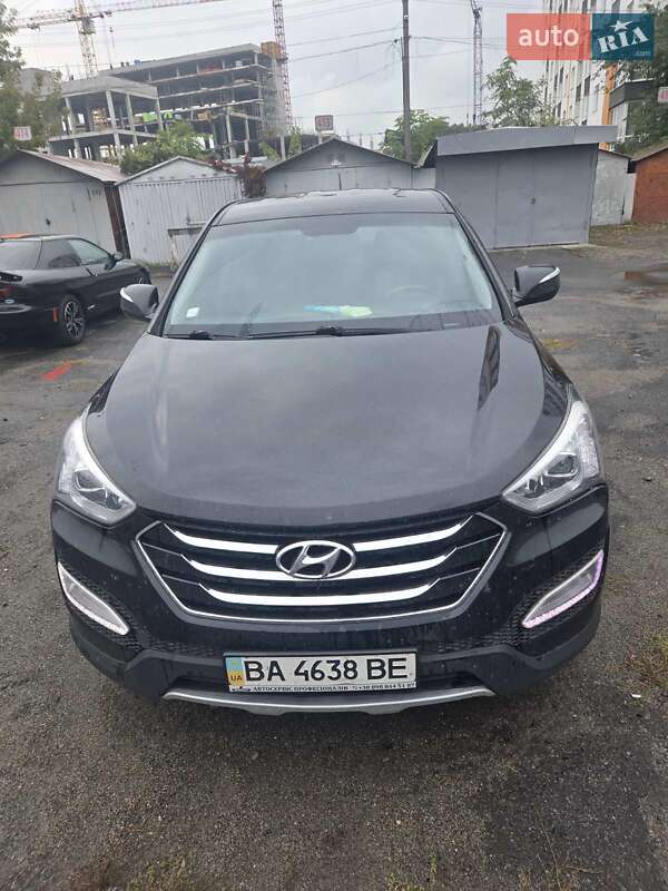 Внедорожник / Кроссовер Hyundai Santa FE 2014 в Зенькове Внедорожник / Кроссовер Hyundai Santa FE 2014 в Зенькове