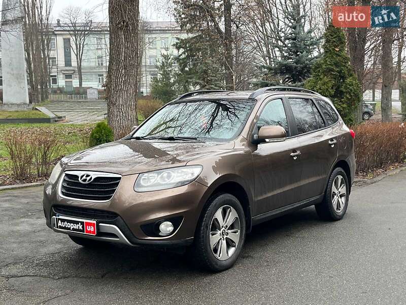 Внедорожник / Кроссовер Hyundai Santa FE 2012 в Киеве