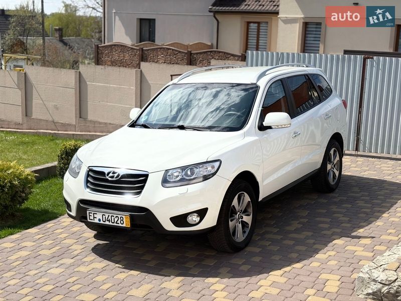Внедорожник / Кроссовер Hyundai Santa FE 2011 в Ровно
