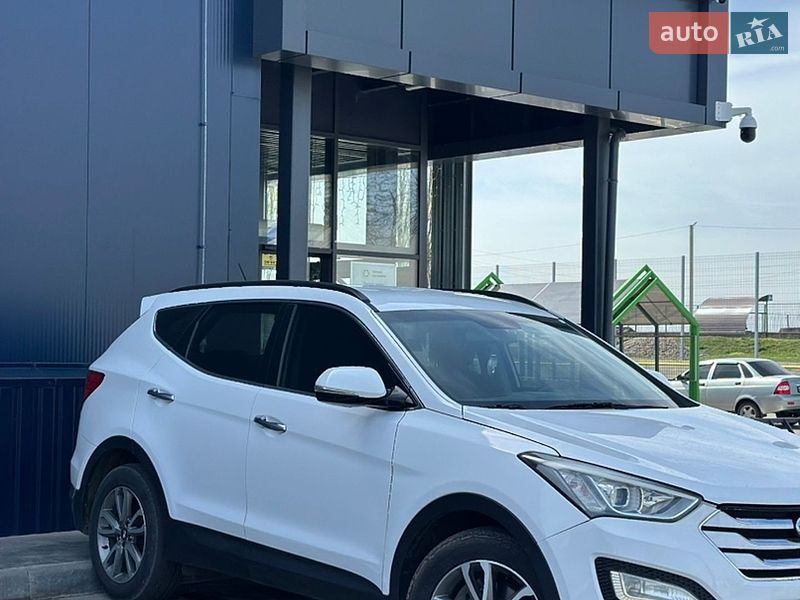 Внедорожник / Кроссовер Hyundai Santa FE 2014 в Первомайске