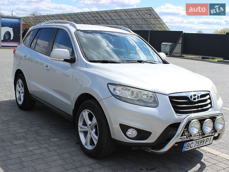 Внедорожник / Кроссовер Hyundai Santa FE 2010 в Самборе