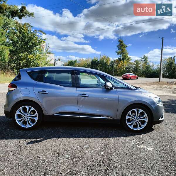 Минивэн Renault Scenic 2017 в Киеве Минивэн Renault Scenic 2017 в Киеве