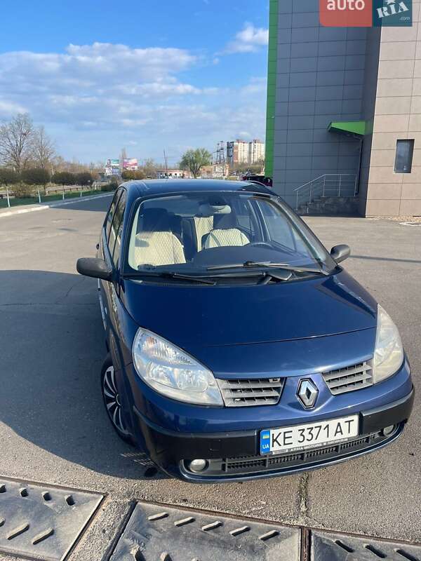 Минивэн Renault Scenic 2005 в Кривом Роге