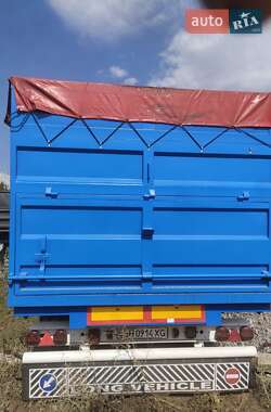 Бортовой полуприцеп Krone SD 27 2009 в Сарате