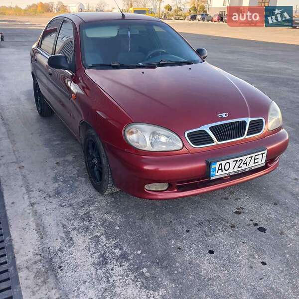 Седан Daewoo Sens 2004 в Мукачевому