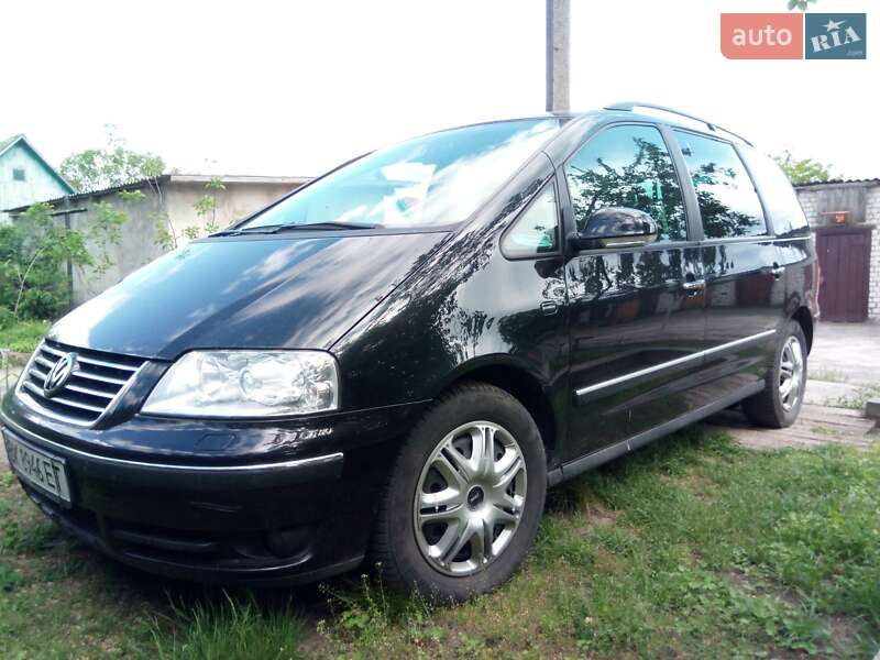 Мінівен Volkswagen Sharan 2009 в Сарнах