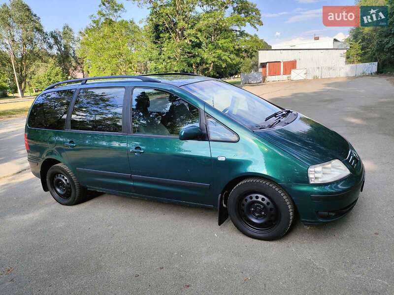 Минивэн Volkswagen Sharan 2001 в Чернигове