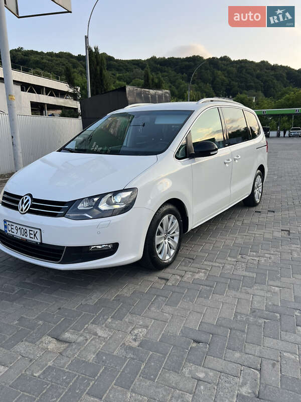 Мінівен Volkswagen Sharan 2012 в Чернівцях