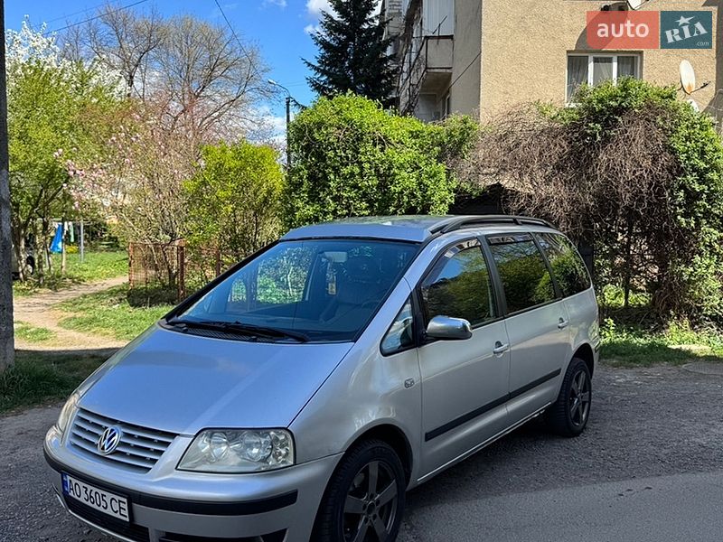 Минивэн Volkswagen Sharan 2003 в Ужгороде