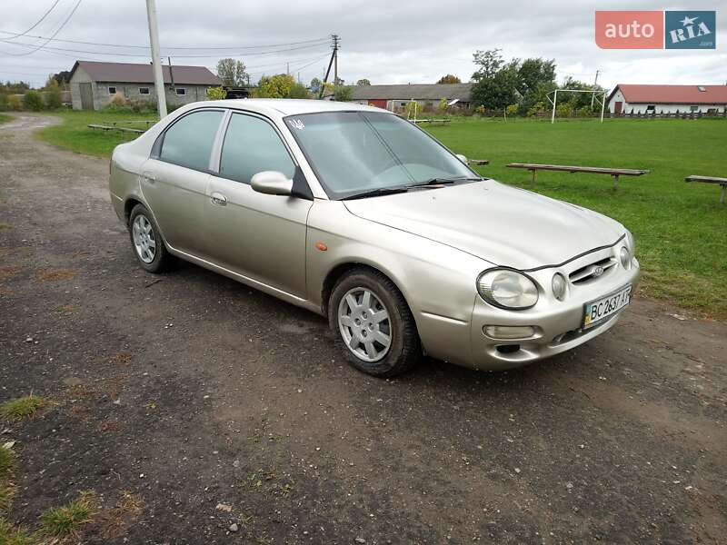 Седан Kia Shuma 2000 в Новояворівську Седан Kia Shuma 2000 в Новояворівську