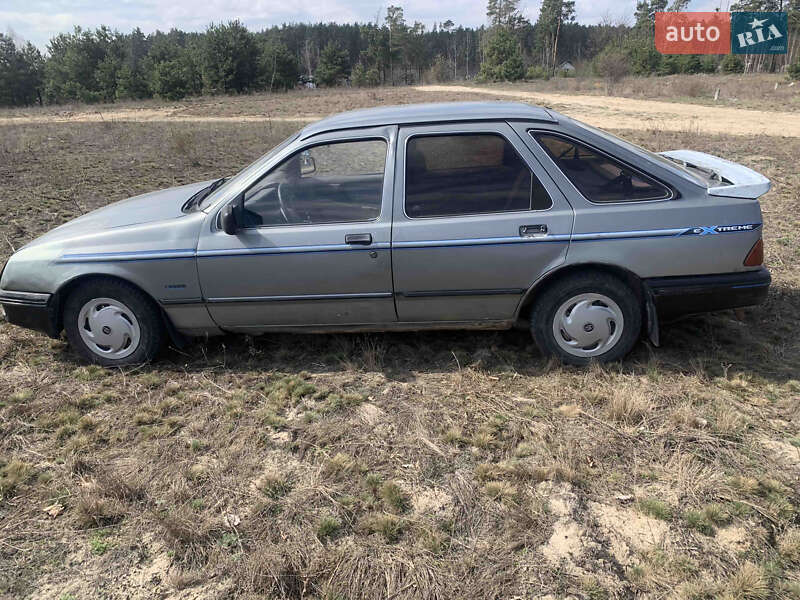 Лифтбек Ford Sierra 1985 в Хорошеве