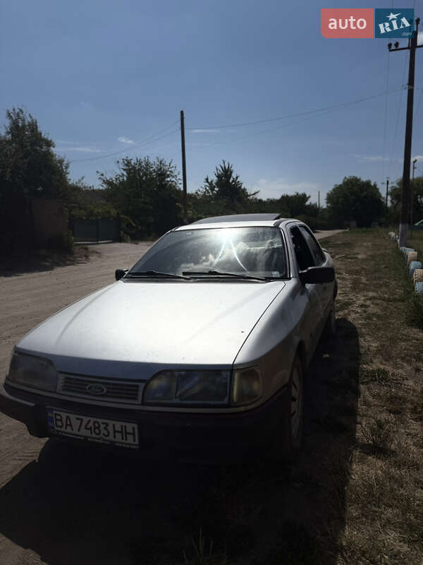 Седан Ford Sierra 1990 в Кропивницком