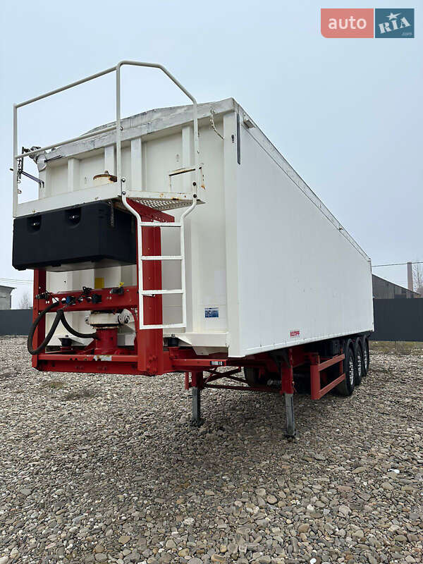 Самосвал полуприцеп Kempf SKM 2010 в Хусте Самосвал полуприцеп Kempf SKM 2010 в Хусте