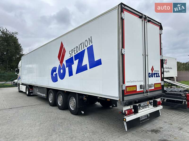 Рефрижератор полуприцеп Schmitz Cargobull SKO 24 2011 в Залещиках