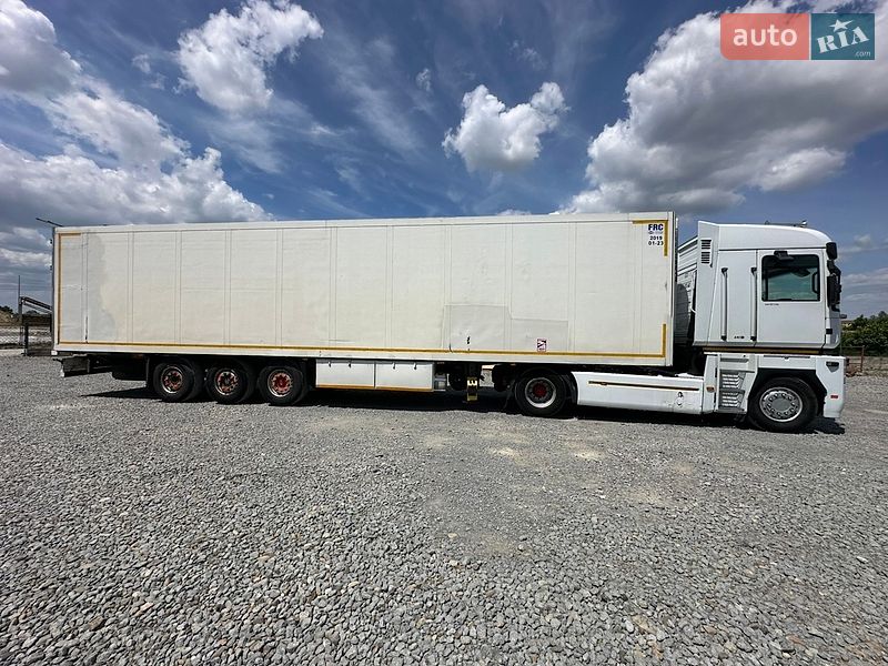 Рефрижератор полуприцеп Schmitz Cargobull SKO 24 2000 в Черновцах